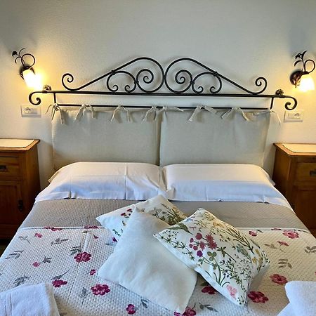 Agriturismo Santa Maria Πιέντσα Εξωτερικό φωτογραφία