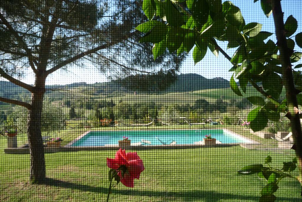 Agriturismo Santa Maria Πιέντσα Εξωτερικό φωτογραφία