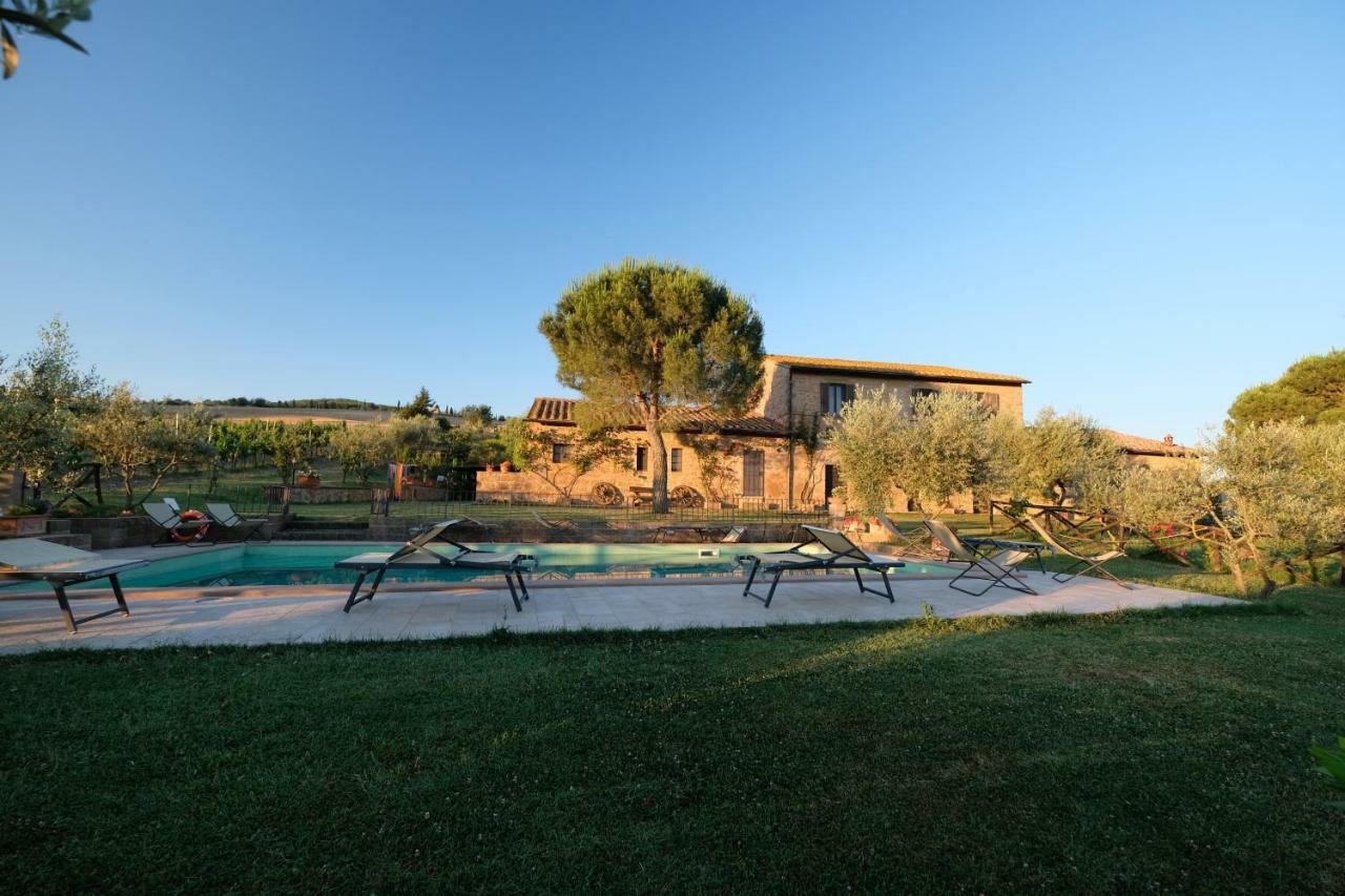 Agriturismo Santa Maria Πιέντσα Εξωτερικό φωτογραφία
